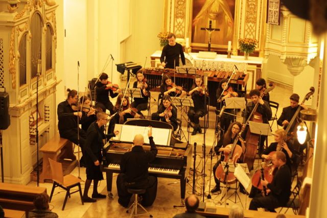 NIK BARTSCH si orchestra fara nume - Jazz Compas